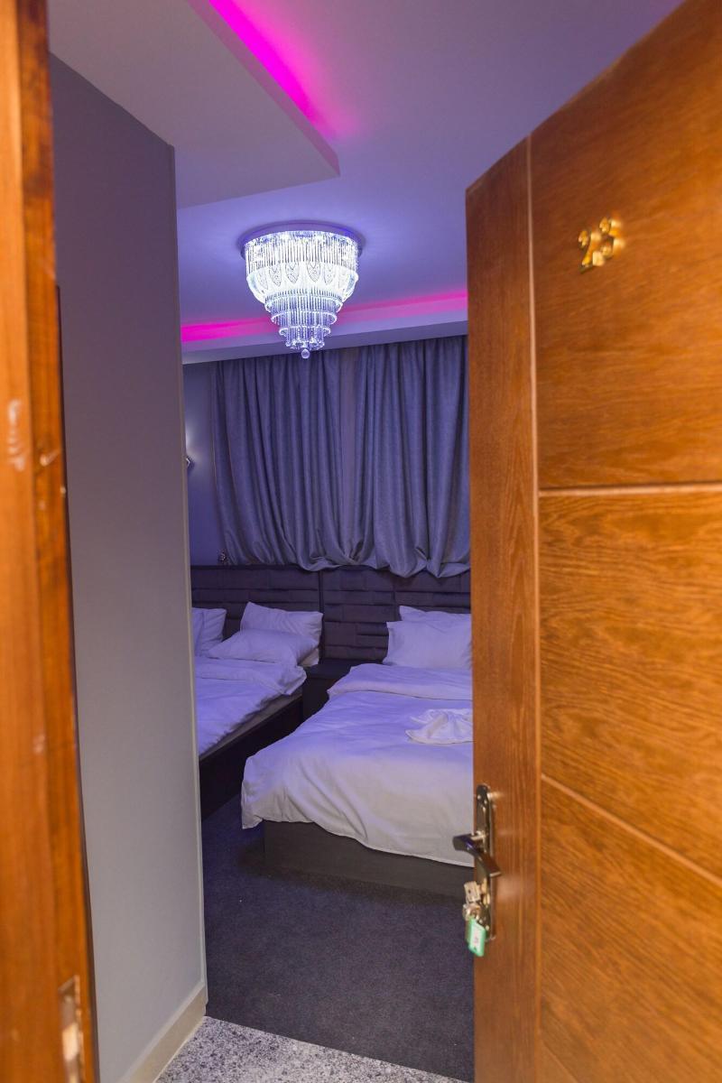 Capital 3*
